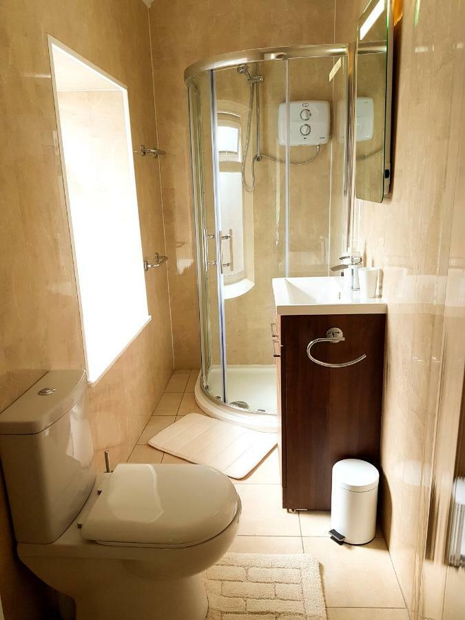 Appartement Townhouse In Centre Of Cobh Extérieur photo