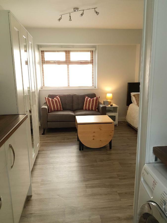 Appartement Townhouse In Centre Of Cobh Extérieur photo