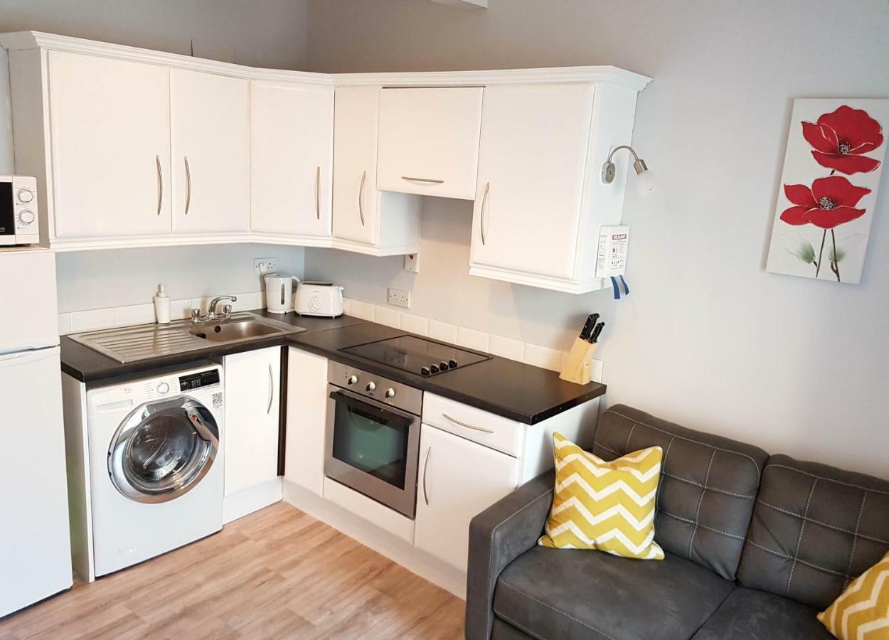 Appartement Townhouse In Centre Of Cobh Extérieur photo